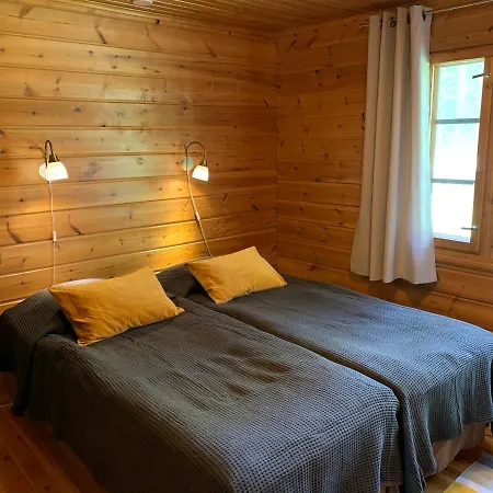 Harkaniemi Cottages *