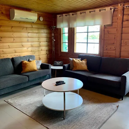 Harkaniemi Cottages * ミッケリ