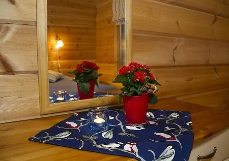 Harkaniemi Cottages *