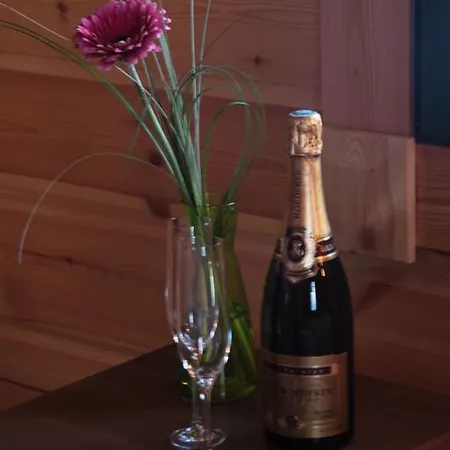 Harkaniemi Cottages *